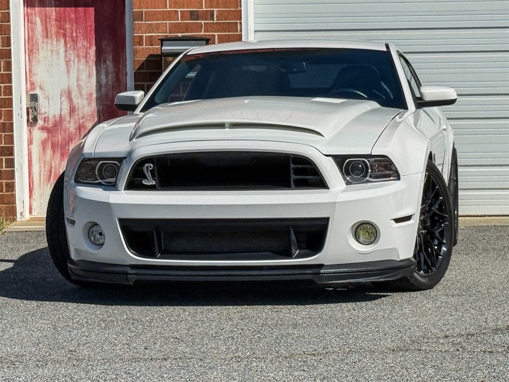 Used 2013 Ford Mustang Shelby GT500 RWD image 9