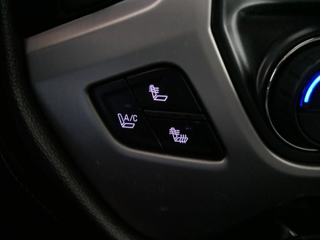 Used 2014 GMC Sierra 1500 SLT w/ SLT Crew Cab Value Package image 24