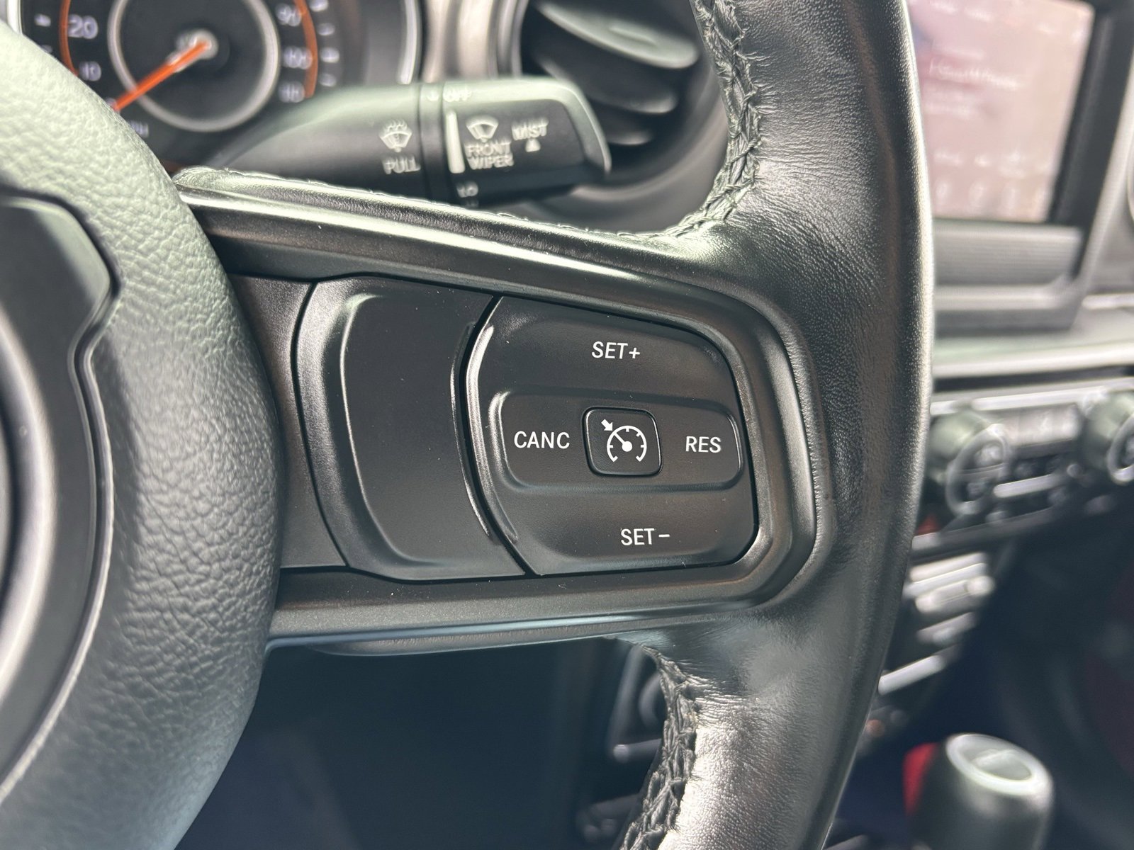 Used 2021 Jeep Gladiator Willys image 25