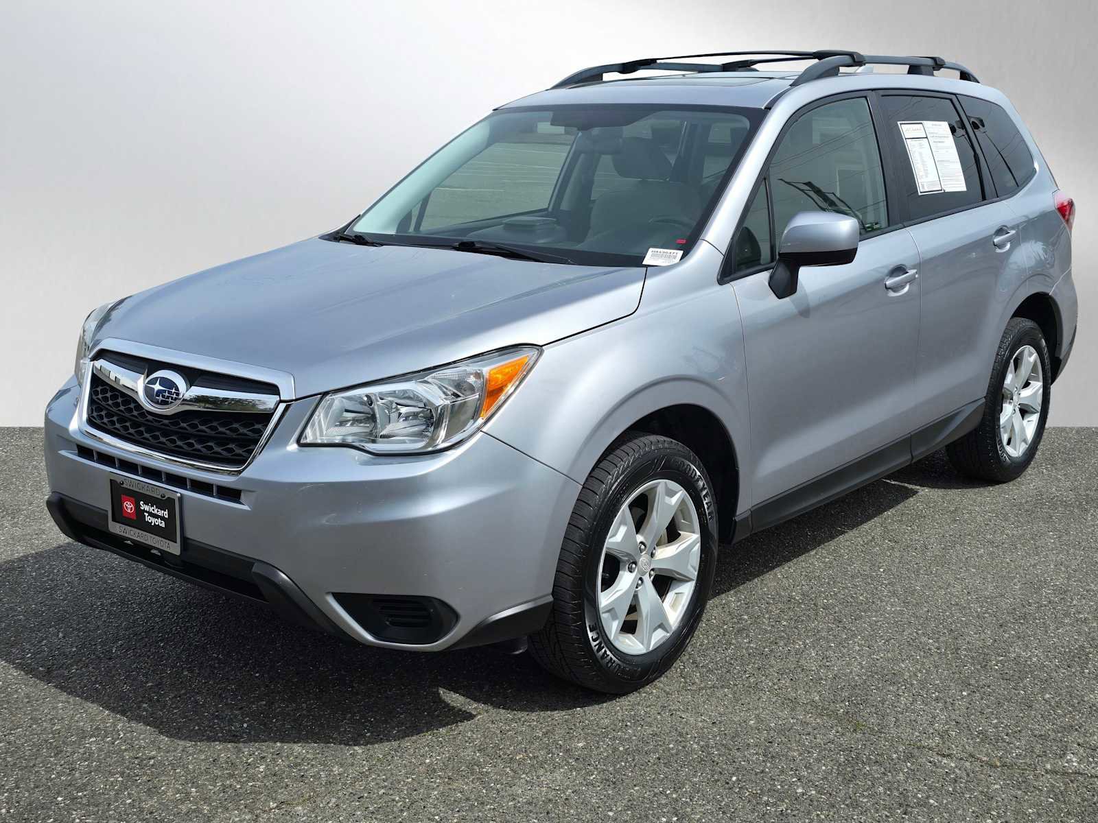 Used 2016 Subaru Forester 2.5i Premium w/ All-Weather Package AWD/4WD image 7