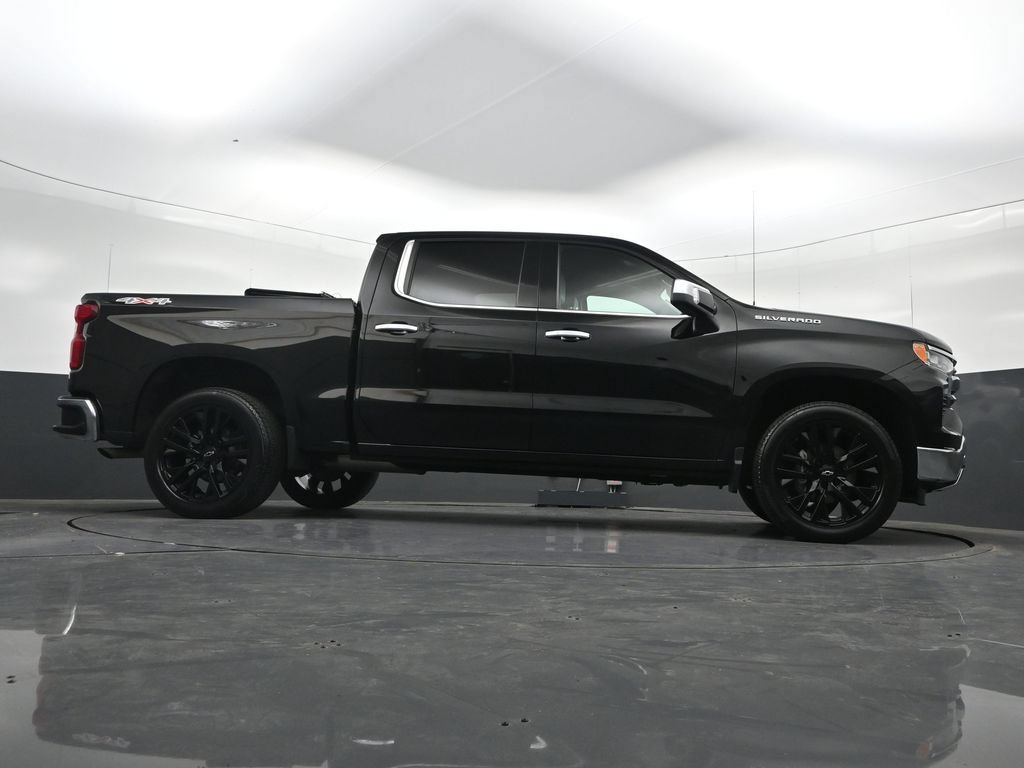 Certified 2022 Chevrolet Silverado 1500 LTZ w/ LTZ Premium Package AWD/4WD image 37