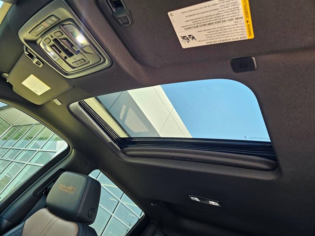 New 2026 Chevrolet Silverado 1500 High Country w/ Technology Package AWD/4WD image 23