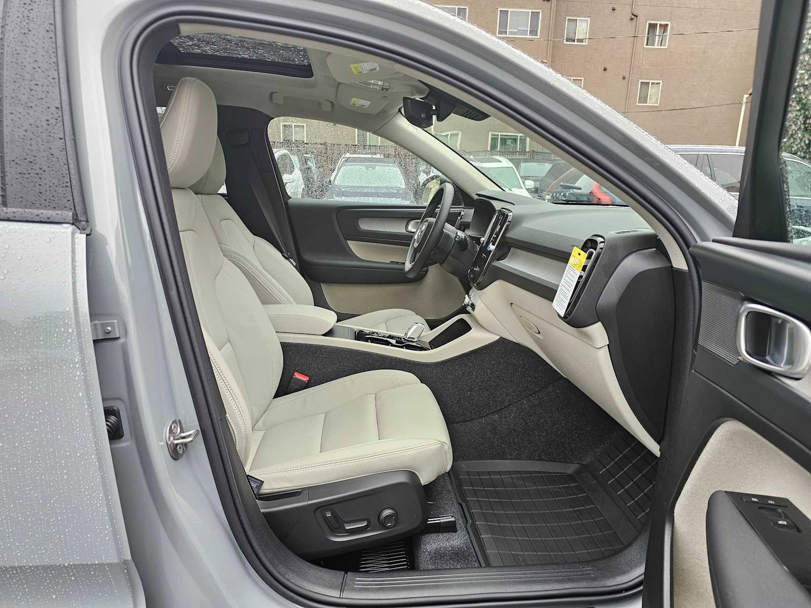 New 2026 Volvo XC40 B5 Plus w/ Protection Package Premier image 10