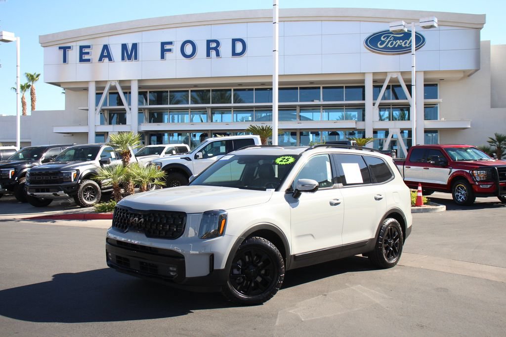 Used 2025 Kia Telluride SX Prestige X-Pro AWD/4WD image 2