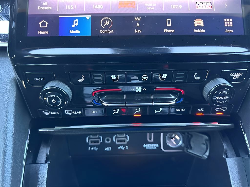 Used 2023 Jeep Grand Cherokee Trailhawk image 20