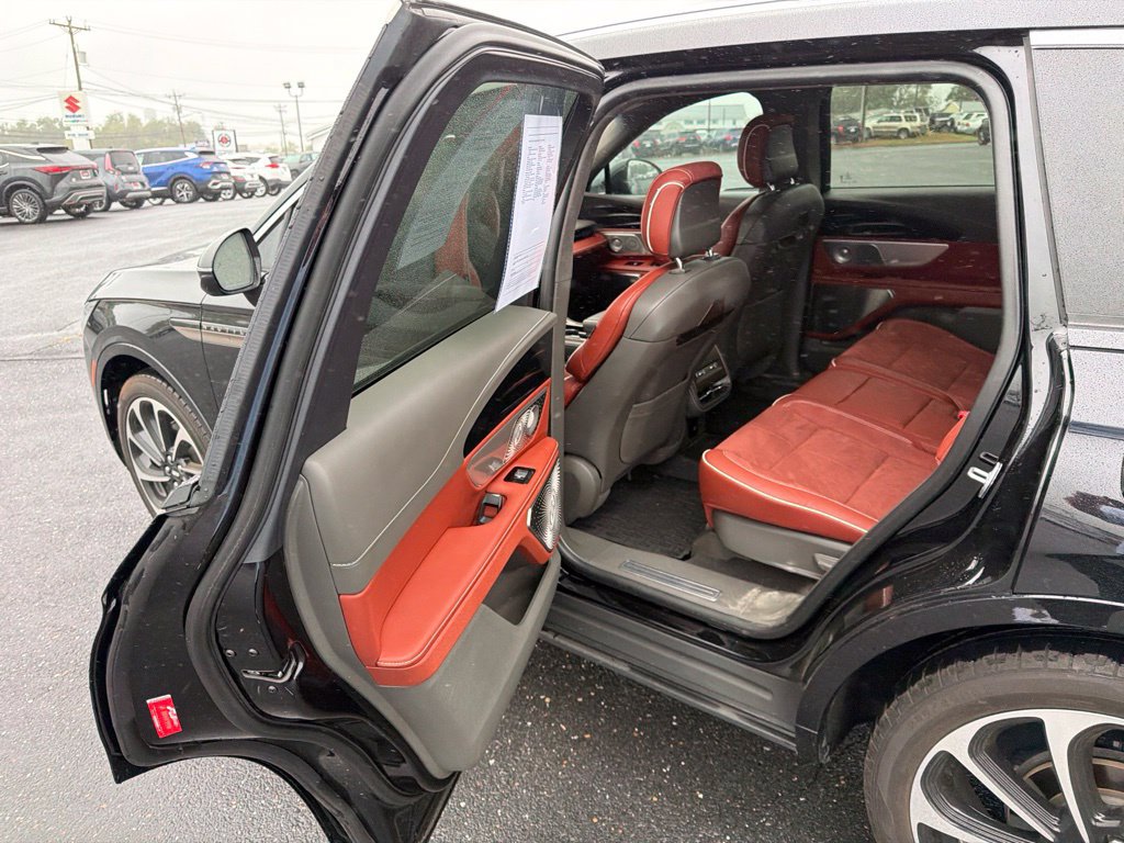 Certified 2024 Lincoln Nautilus Black Label AWD/4WD image 15