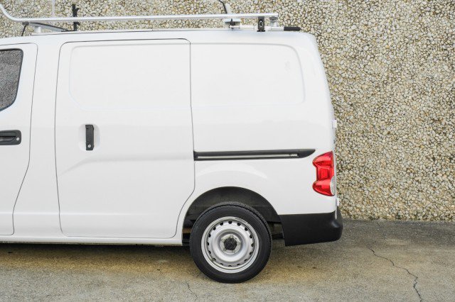 Used 2020 Nissan NV200 S image 18