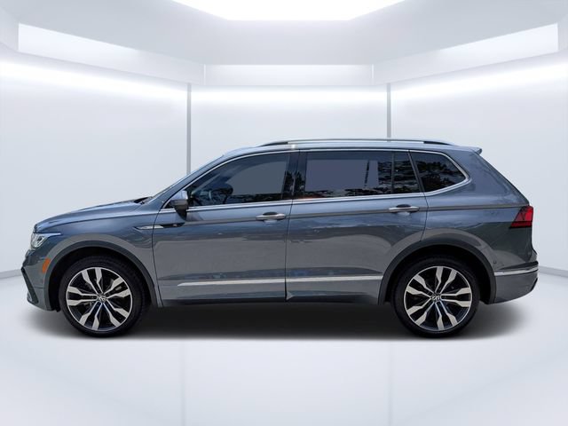 Used 2022 Volkswagen Tiguan SEL R-Line AWD/4WD image 6
