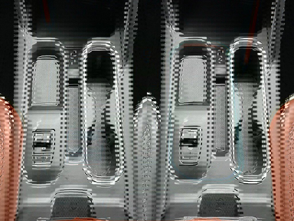 Used 2025 GMC Sierra 2500 Denali Ultimate image 33