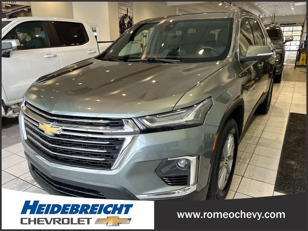 Used 2023 Chevrolet Traverse LT image 5