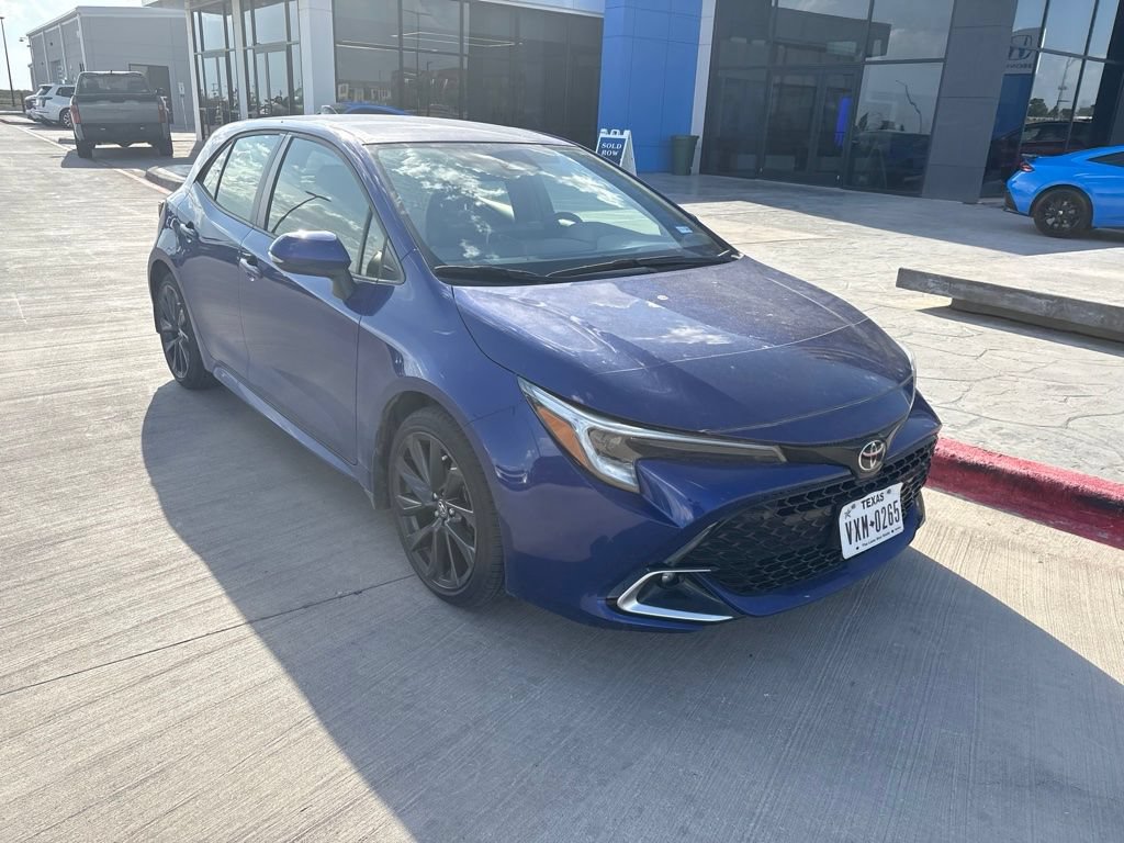 Used 2025 Toyota Corolla XSE FWD image 34