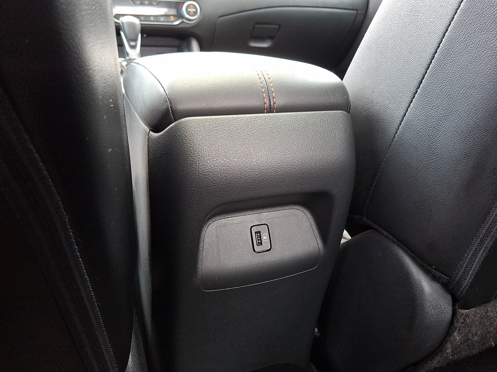Used 2020 Nissan Sentra SR w/ Premium Package FWD image 13