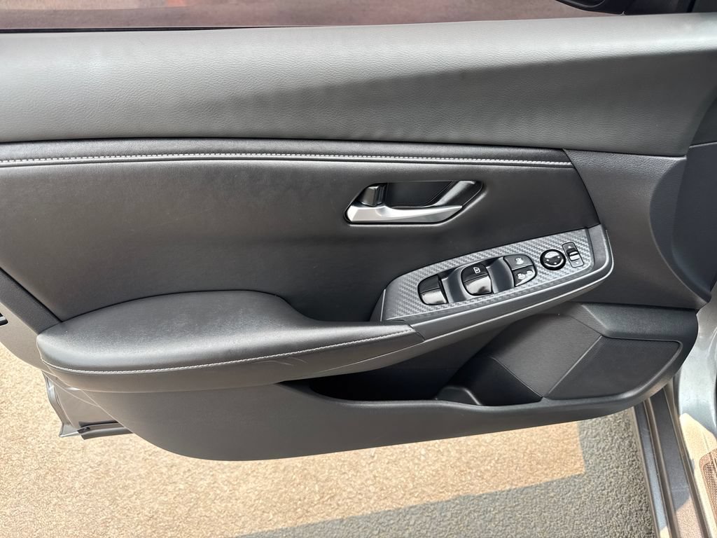 Used 2021 Nissan Sentra SV w/ Electronics Package FWD image 18