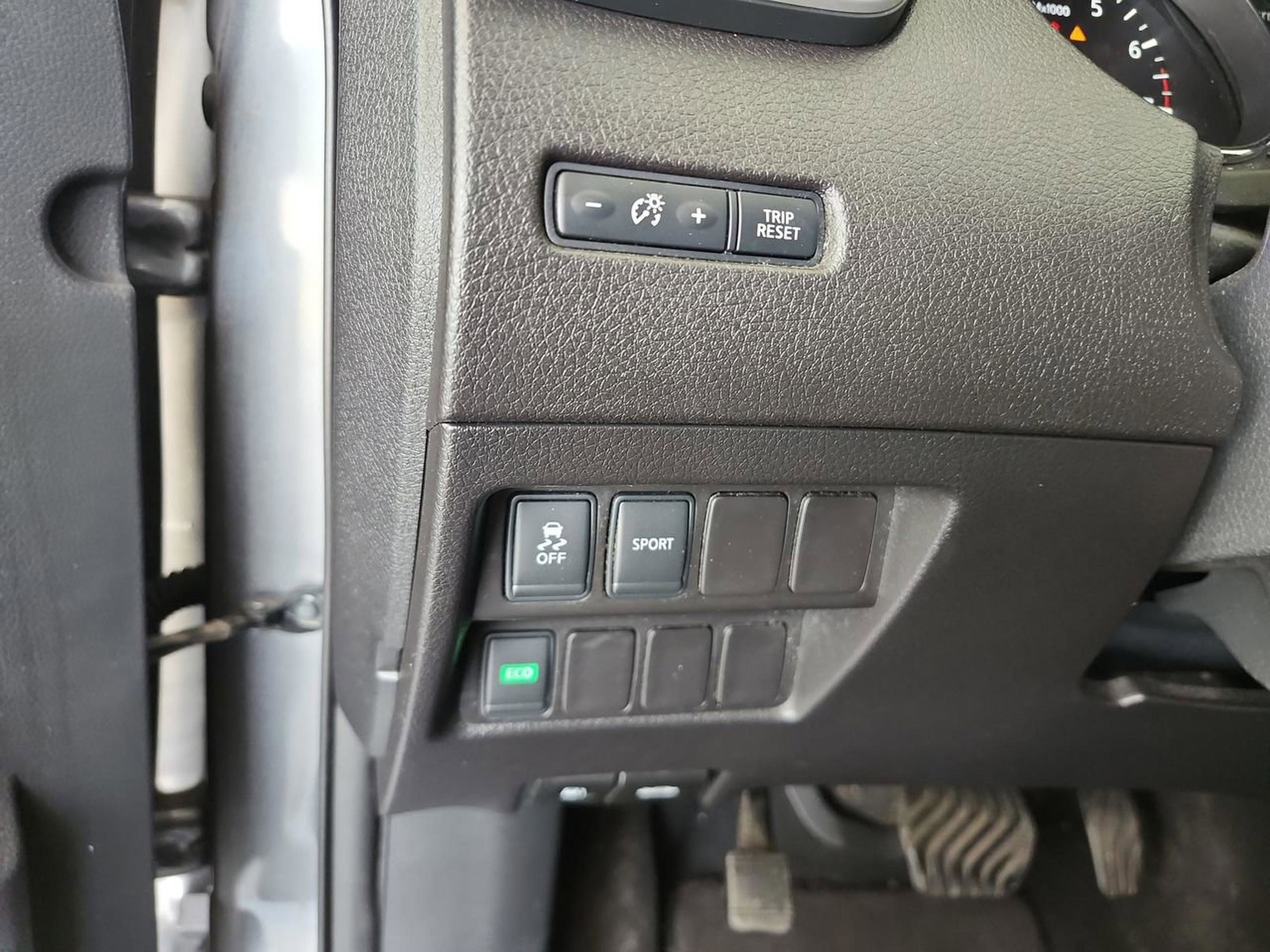 Used 2016 Nissan Rogue S FWD image 13