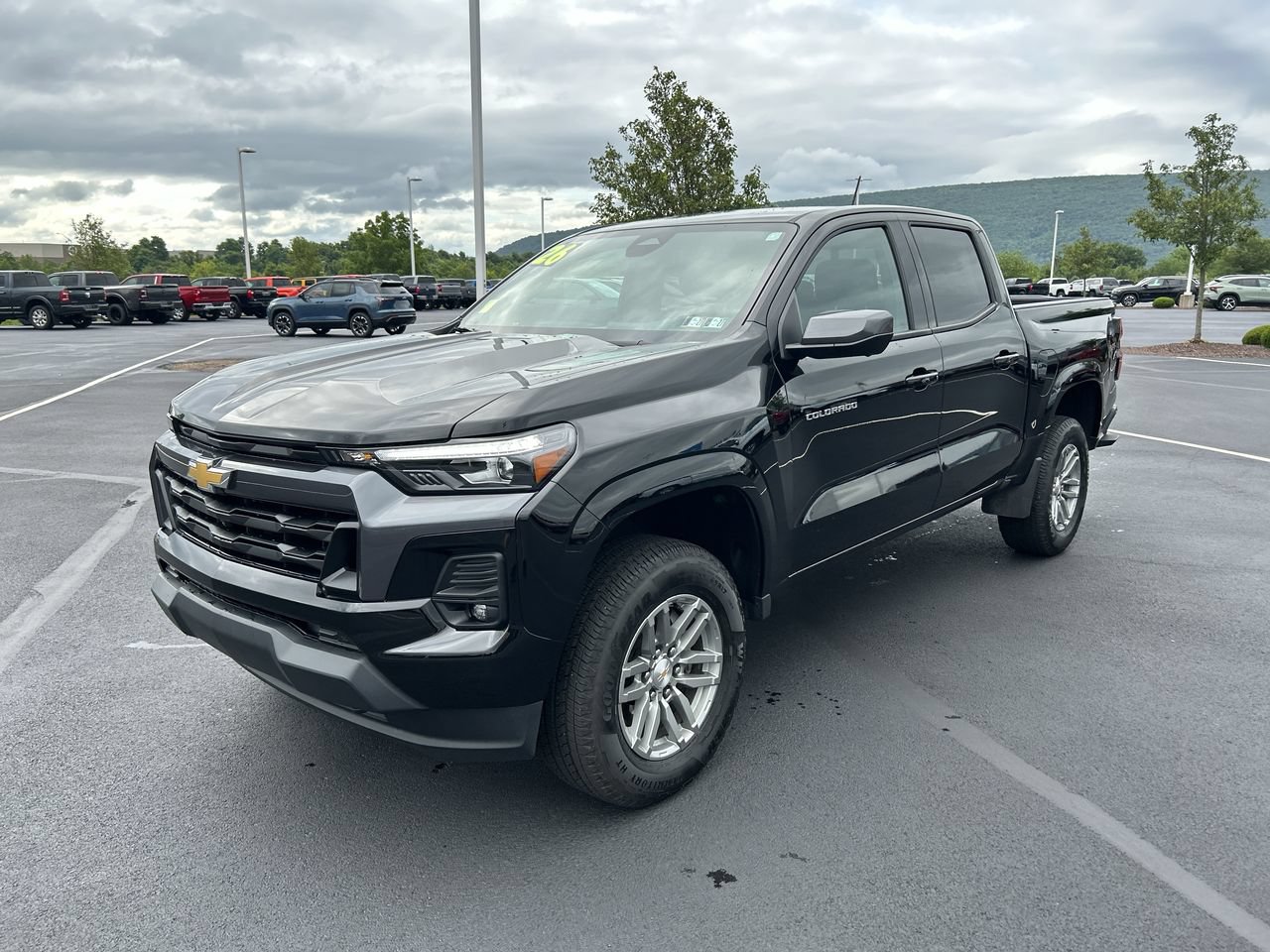 New 2026 Chevrolet Colorado LT w/ LT Convenience Package AWD/4WD image 3