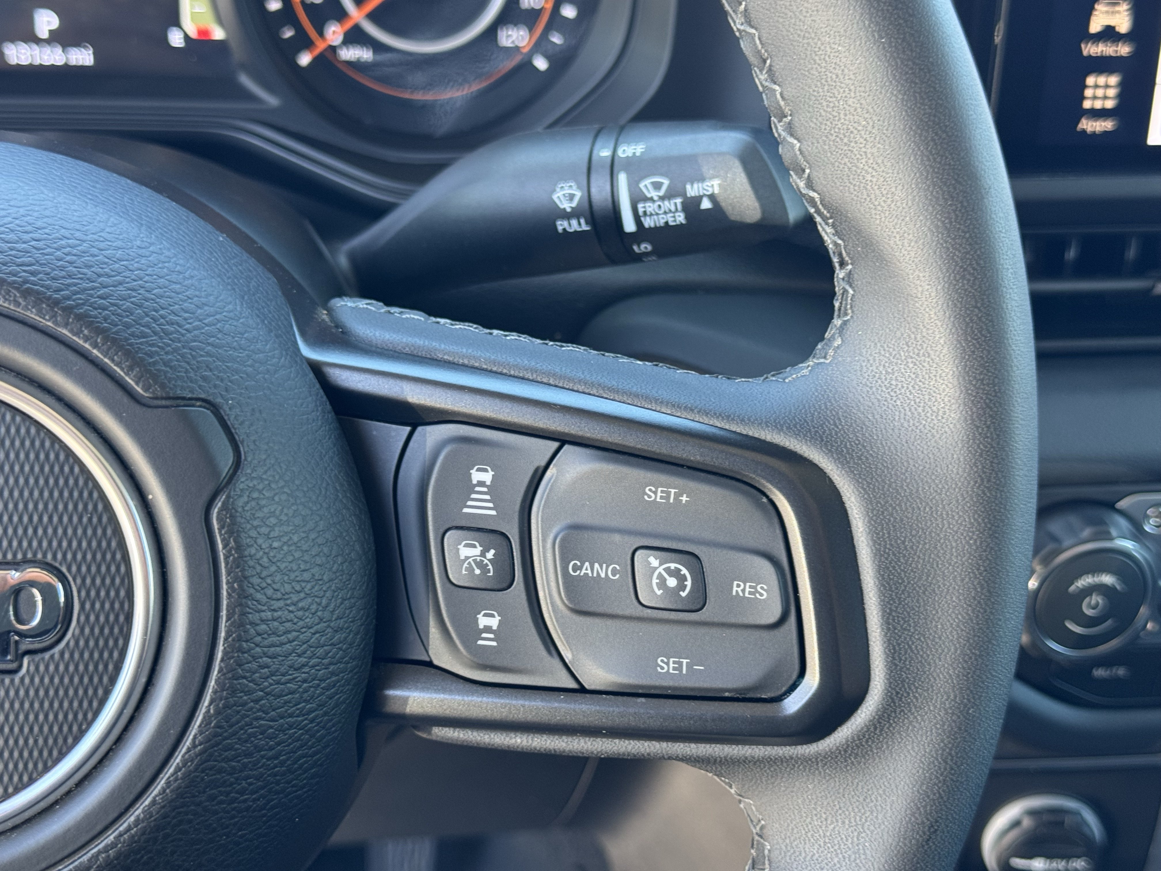 Used 2026 Jeep Gladiator Rubicon AWD/4WD image 19