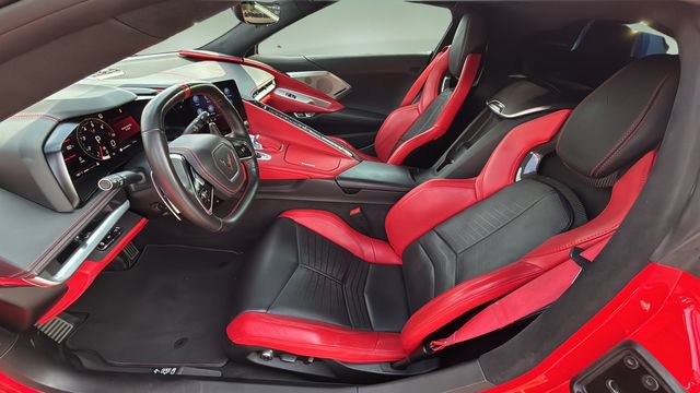 Used 2022 Chevrolet Corvette Stingray Premium Cpe w/ Z51 Performance Package RWD image 19
