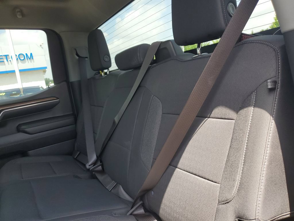 Certified 2023 Chevrolet Silverado 1500 LT AWD/4WD image 33