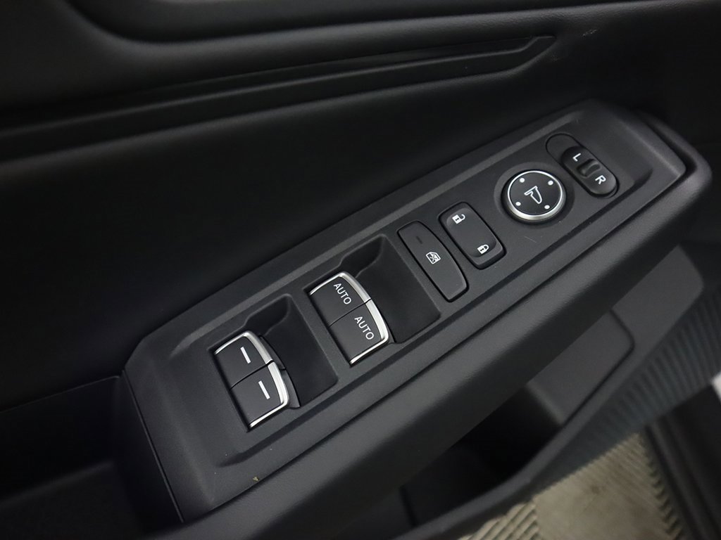 Certified 2025 Honda Accord SE image 36