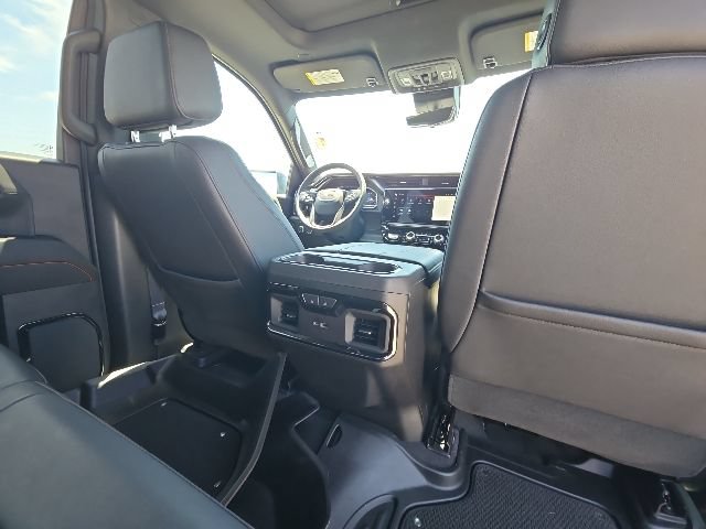 Used 2023 GMC Sierra 1500 AT4 w/ AT4 Premium Package AWD/4WD image 18