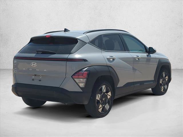 Used 2025 Hyundai Kona SEL image 5