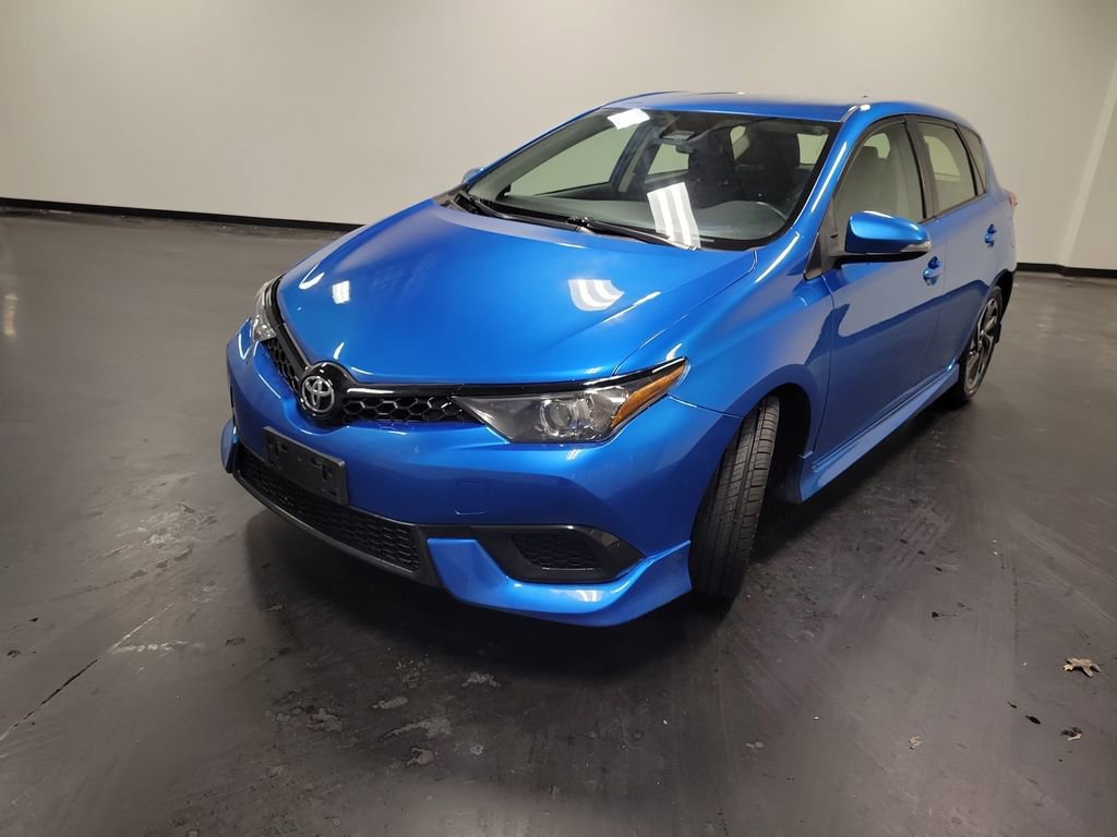 Used 2018 Toyota Corolla iM image 4