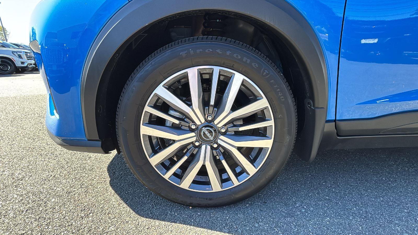 Used 2024 Nissan Kicks SV image 9