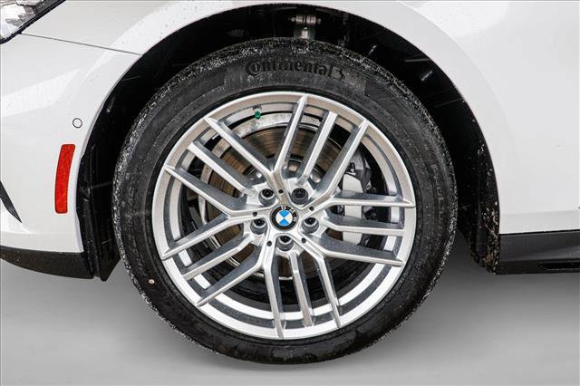 Certified 2025 BMW 530i xDrive AWD/4WD image 9