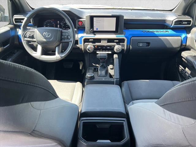 Certified 2025 Toyota Tacoma TRD Off-Road AWD/4WD image 19