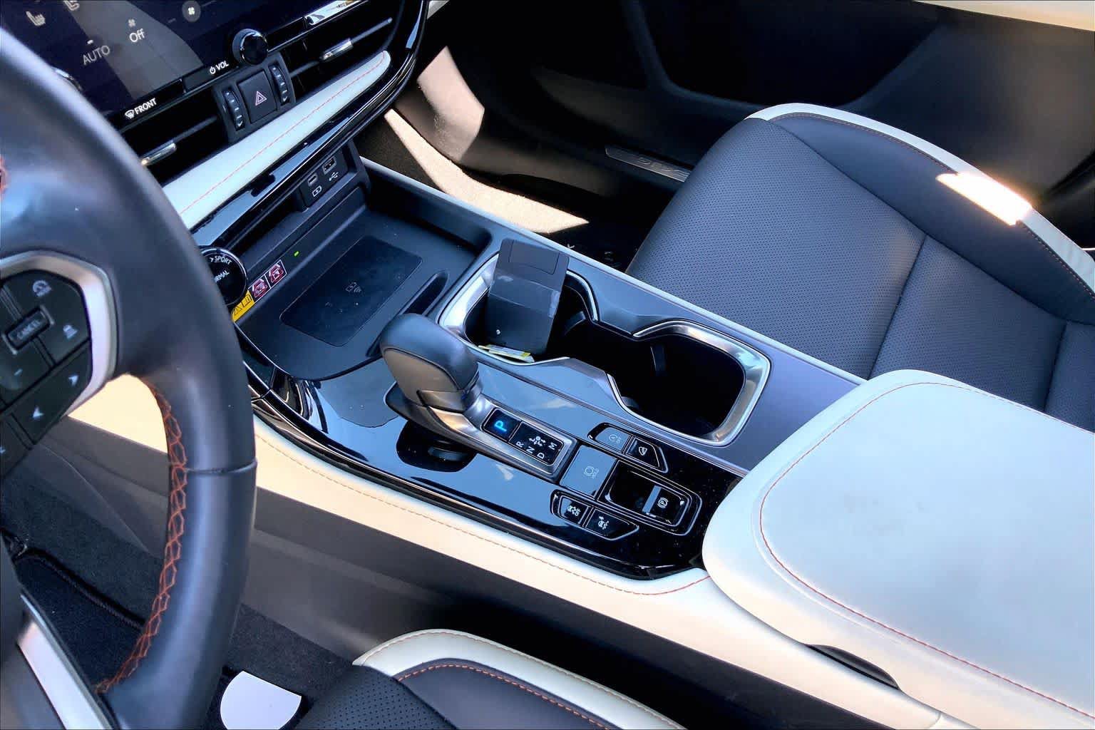 Used 2024 Lexus NX 350 AWD image 16