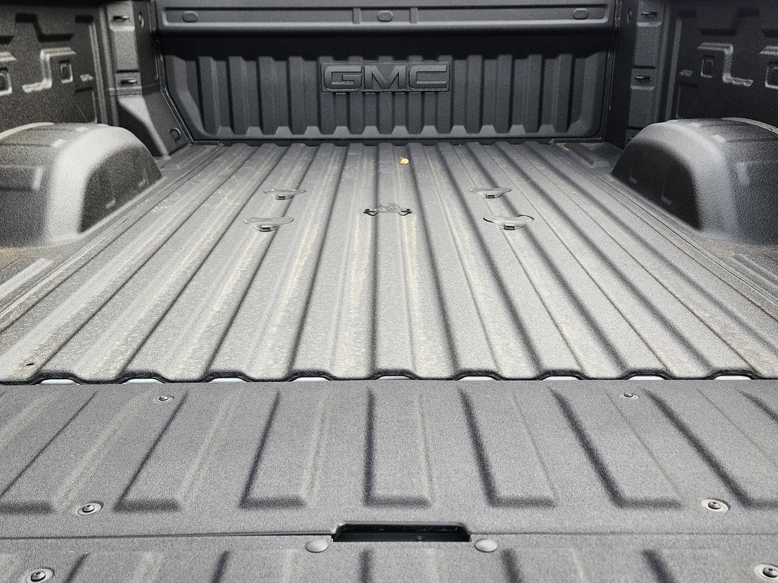 New 2026 GMC Sierra 3500 Denali w/ Denali Reserve Package image 15