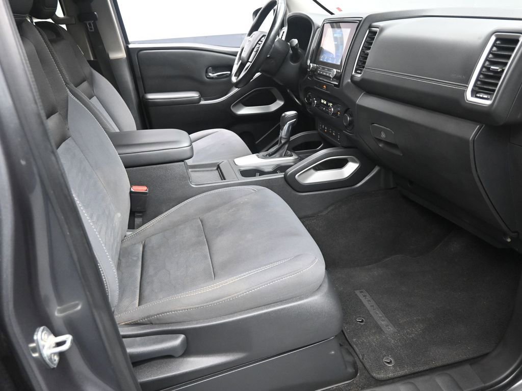 Used 2023 Nissan Frontier SV w/ Technology Package image 26