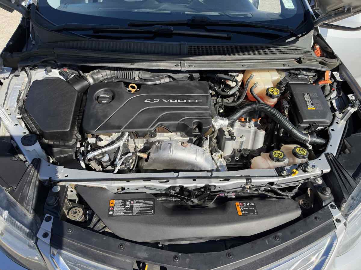 Used 2017 Chevrolet Volt Premier w/ Driver Confidence II Package FWD image 20