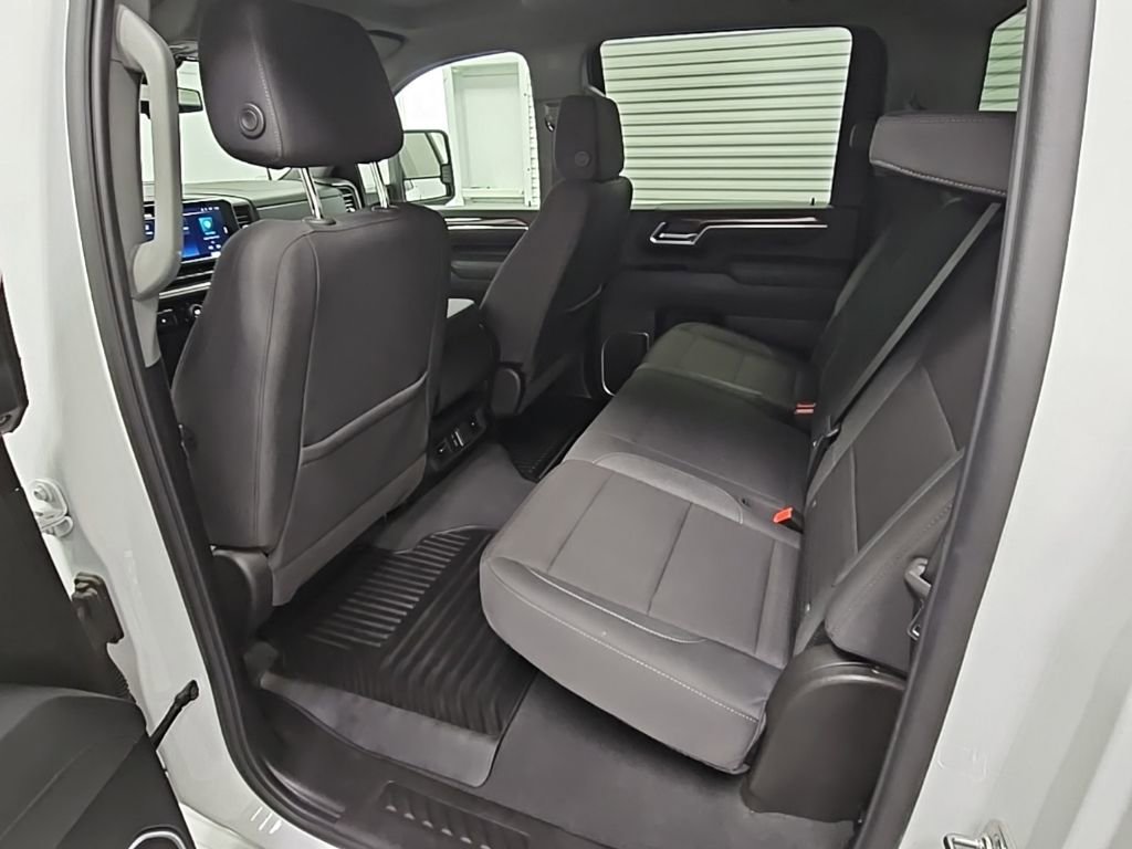 Used 2025 Chevrolet Silverado 2500 LT w/ Convenience Package image 32