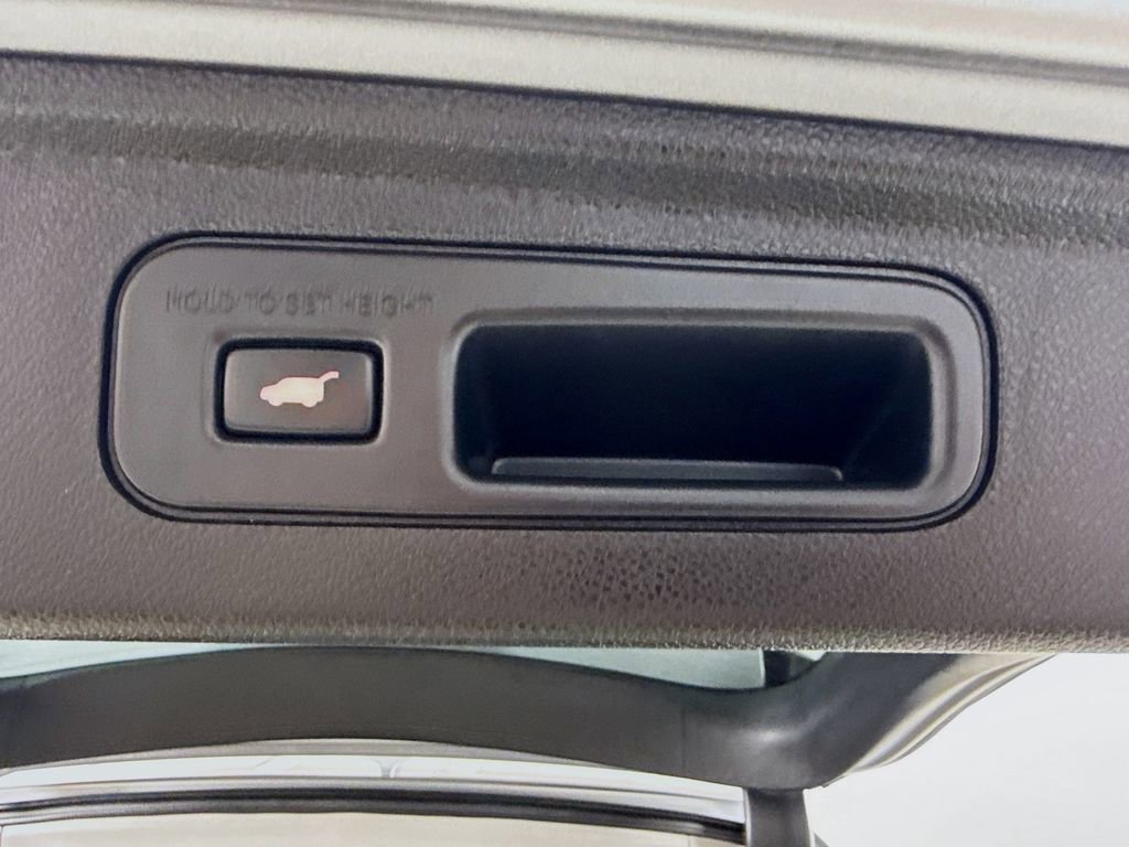 Used 2023 Honda Odyssey Elite image 44