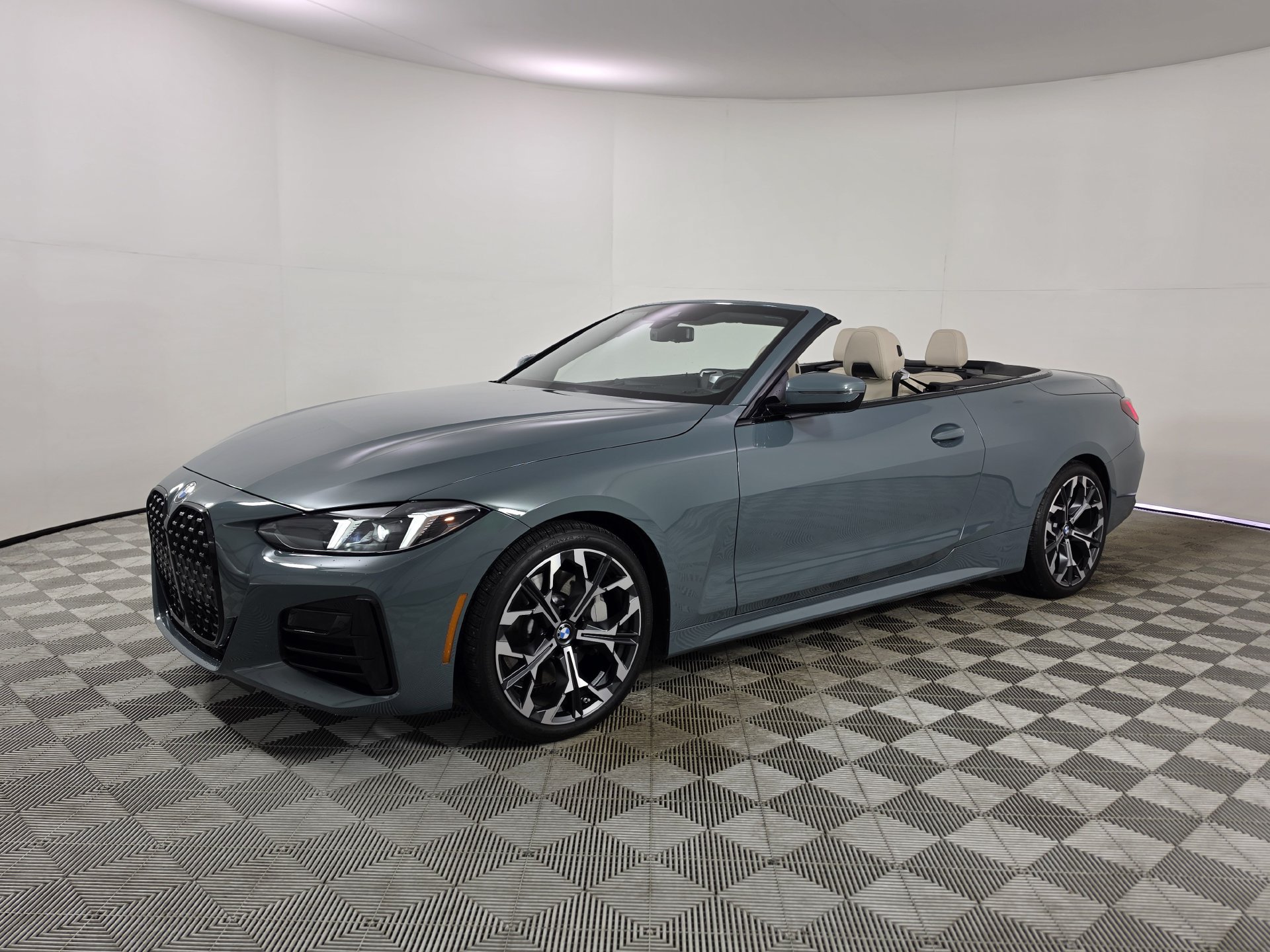 Used 2026 BMW 430i Convertible w/ M Sport Package RWD image 33