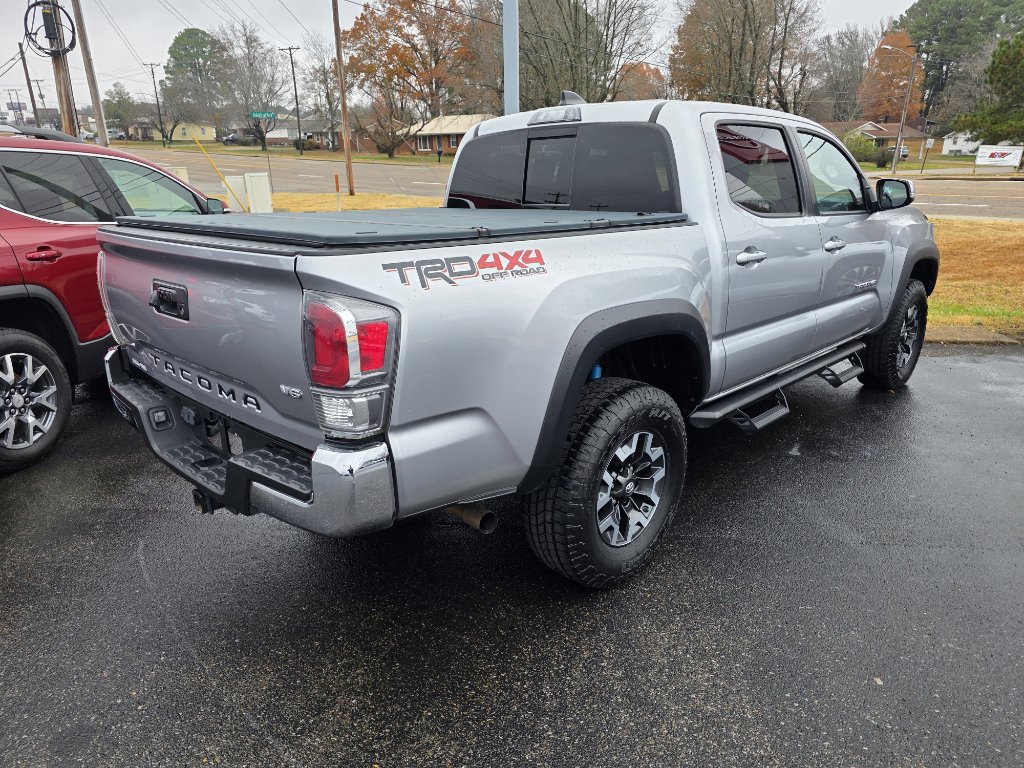 Used 2020 Toyota Tacoma TRD Off-Road image 3