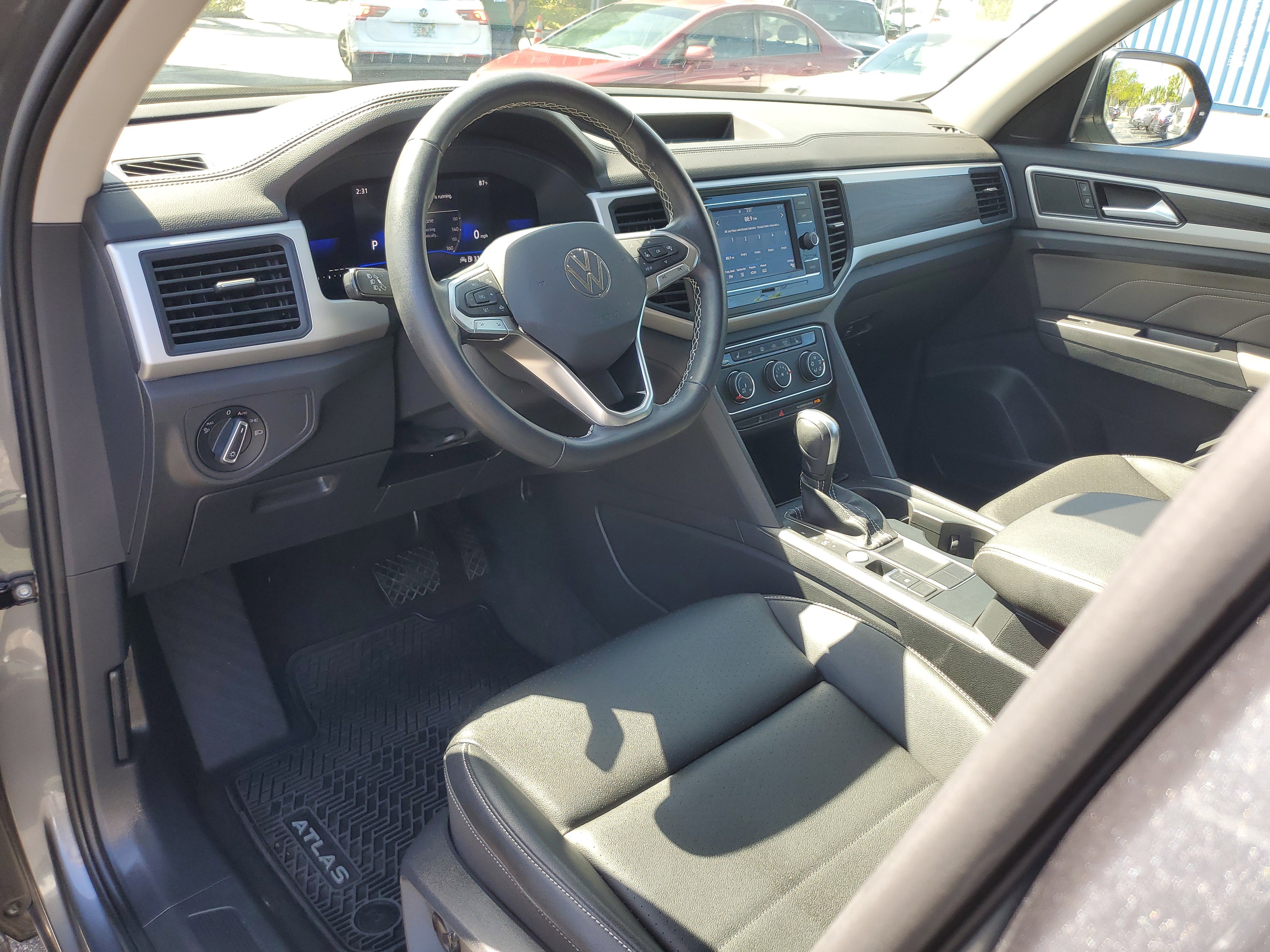 Used 2023 Volkswagen Atlas SE FWD image 19