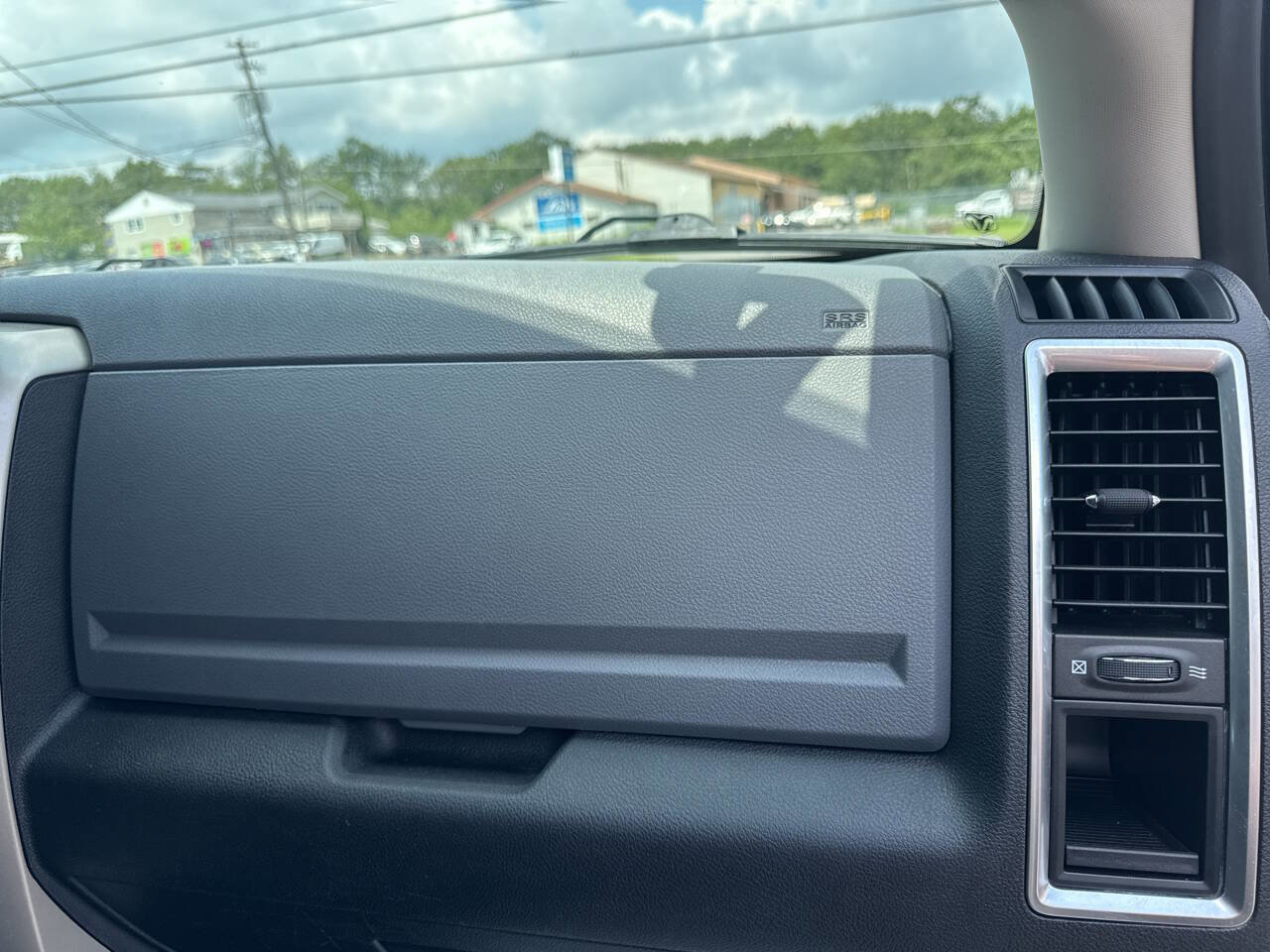 Used 2014 RAM 1500 Outdoorsman image 27