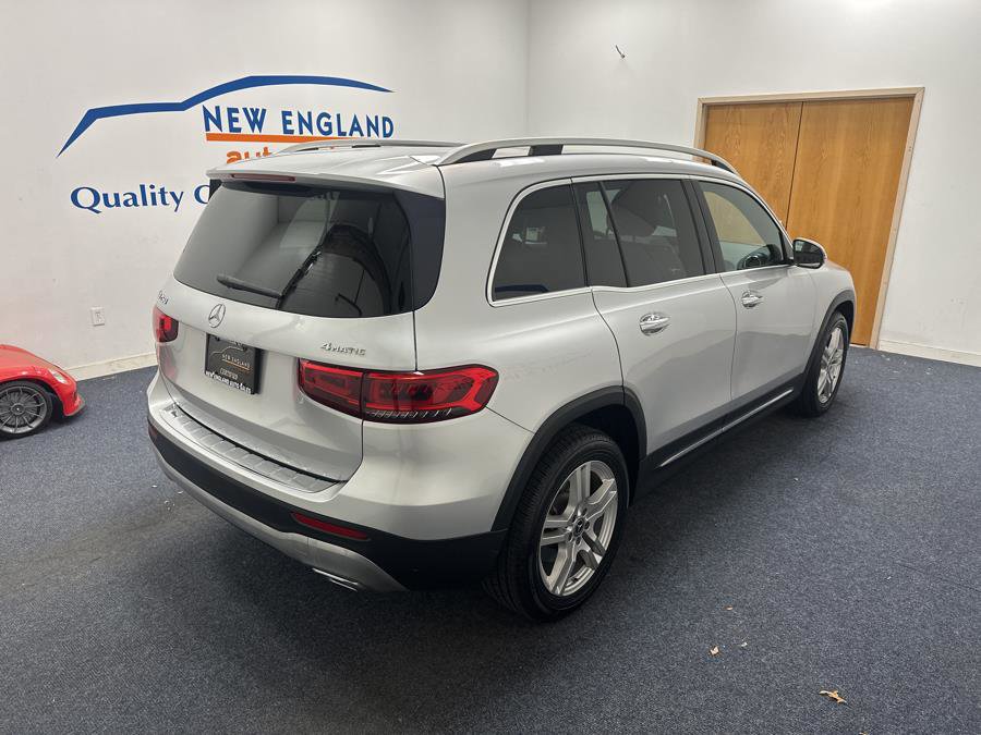 Used 2020 Mercedes-Benz GLB 250 4MATIC w/ Premium Package image 3