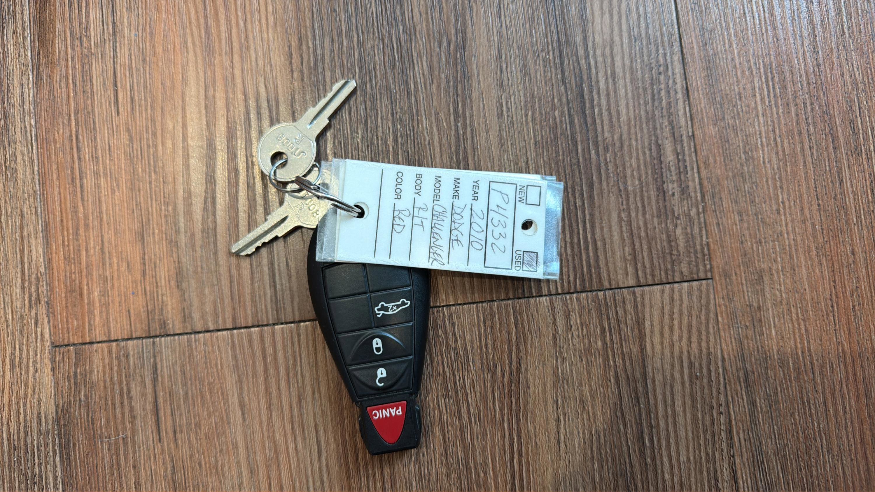 Used 2010 Dodge Challenger R/T RWD image 22