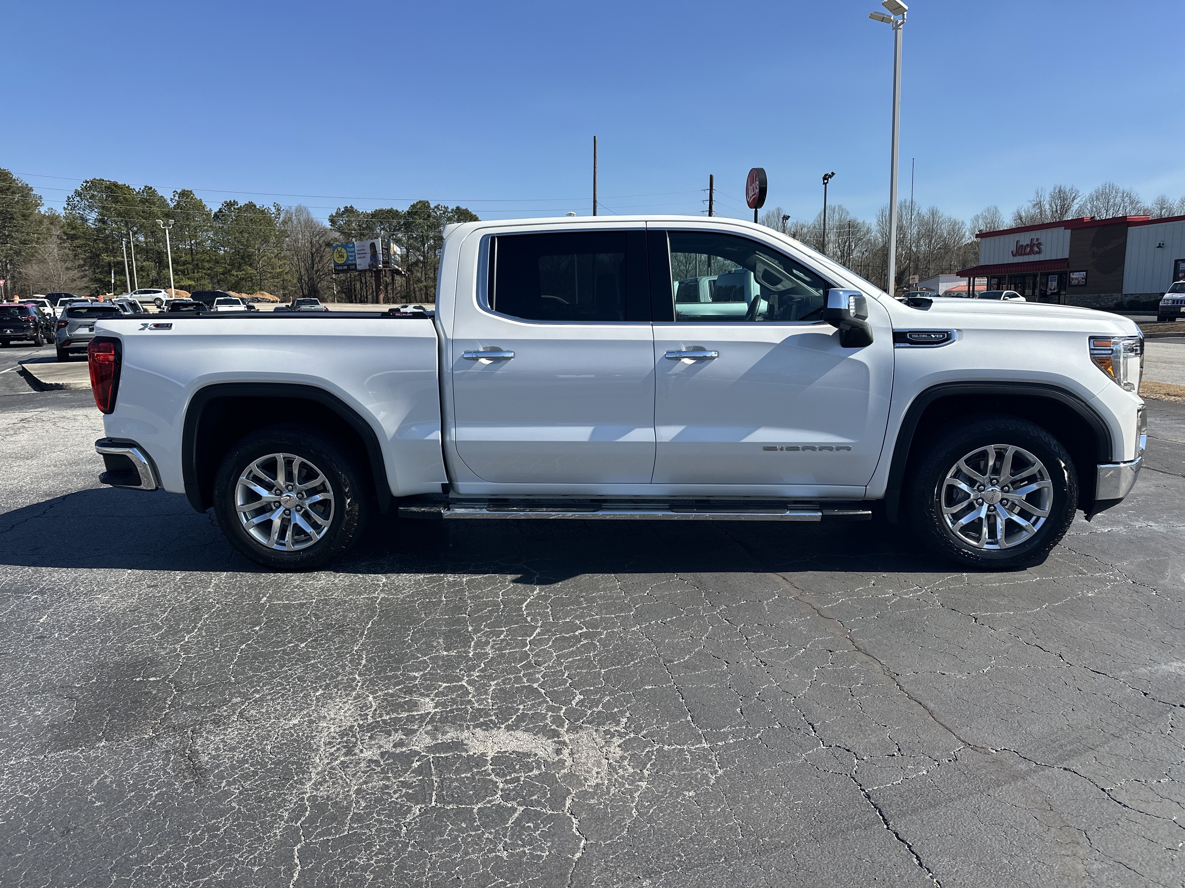 Used 2022 GMC Sierra 1500 SLT w/ SLT Premium Plus Package image 9
