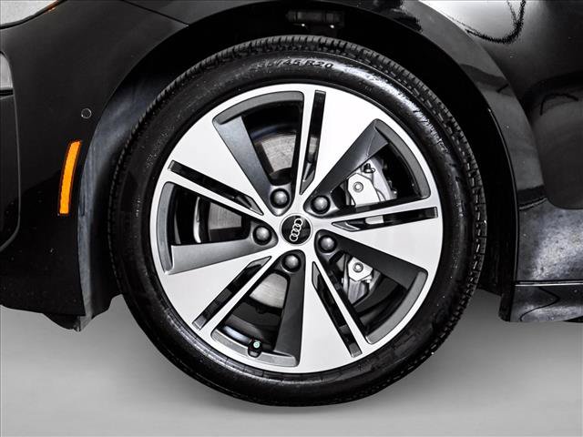 Certified 2025 Audi A6 e-tron Premium Plus w/ Premium Plus RWD image 25