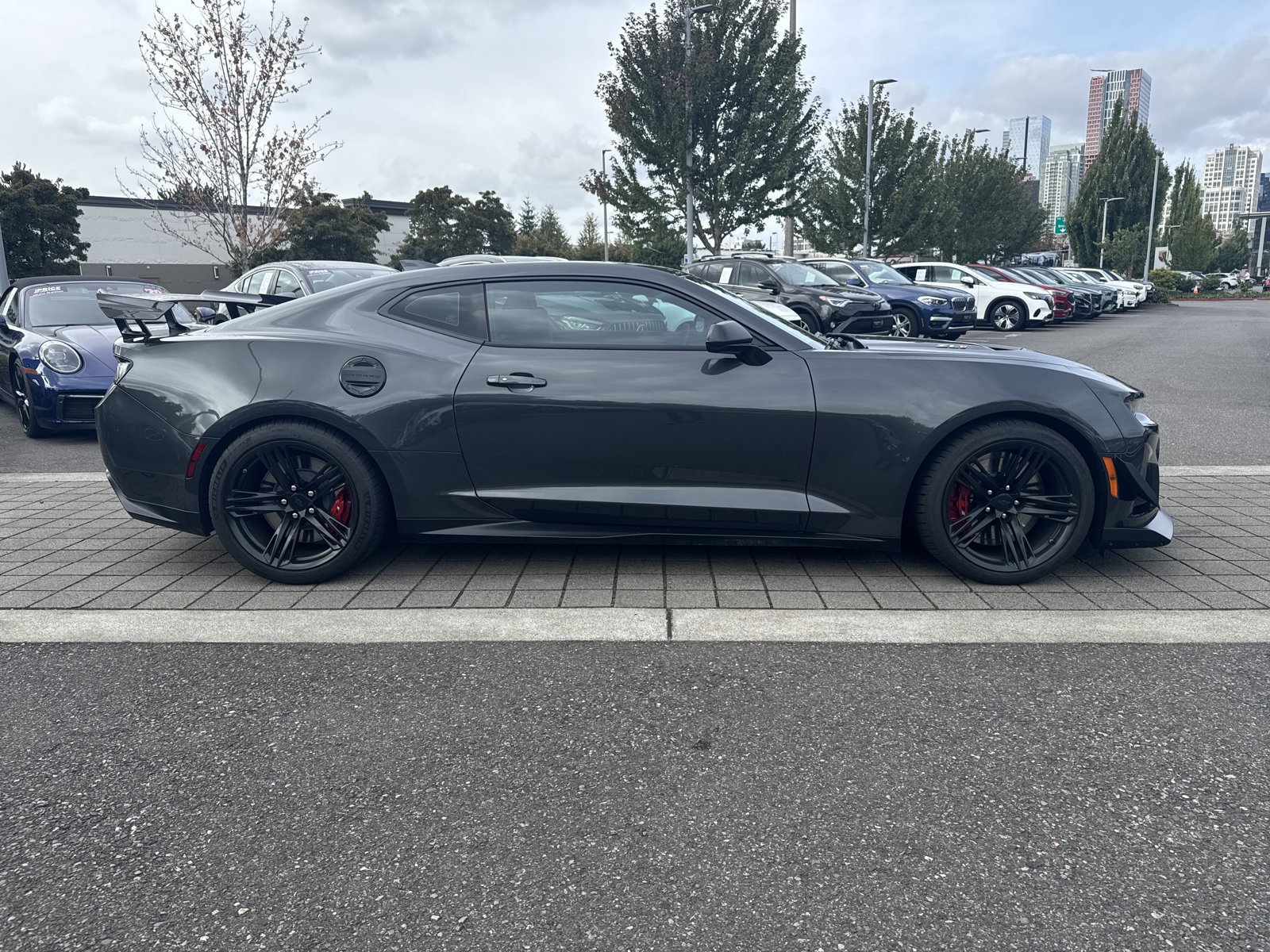 Used 2018 Chevrolet Camaro ZL1 RWD image 4