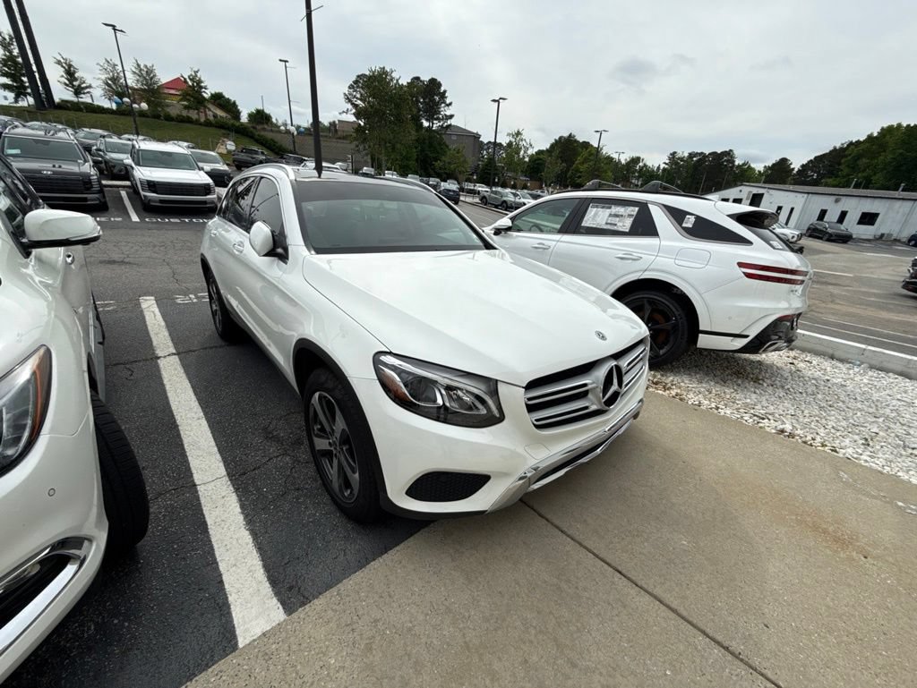 Used 2019 Mercedes-Benz GLC 300 image 3