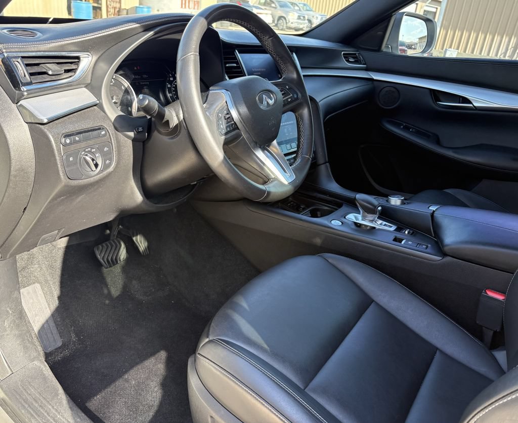 Used 2021 INFINITI QX50 Luxe w/ Appearance Package FWD image 11