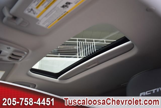 New 2026 Chevrolet Trax ACTIV w/ Sunroof Package FWD image 16