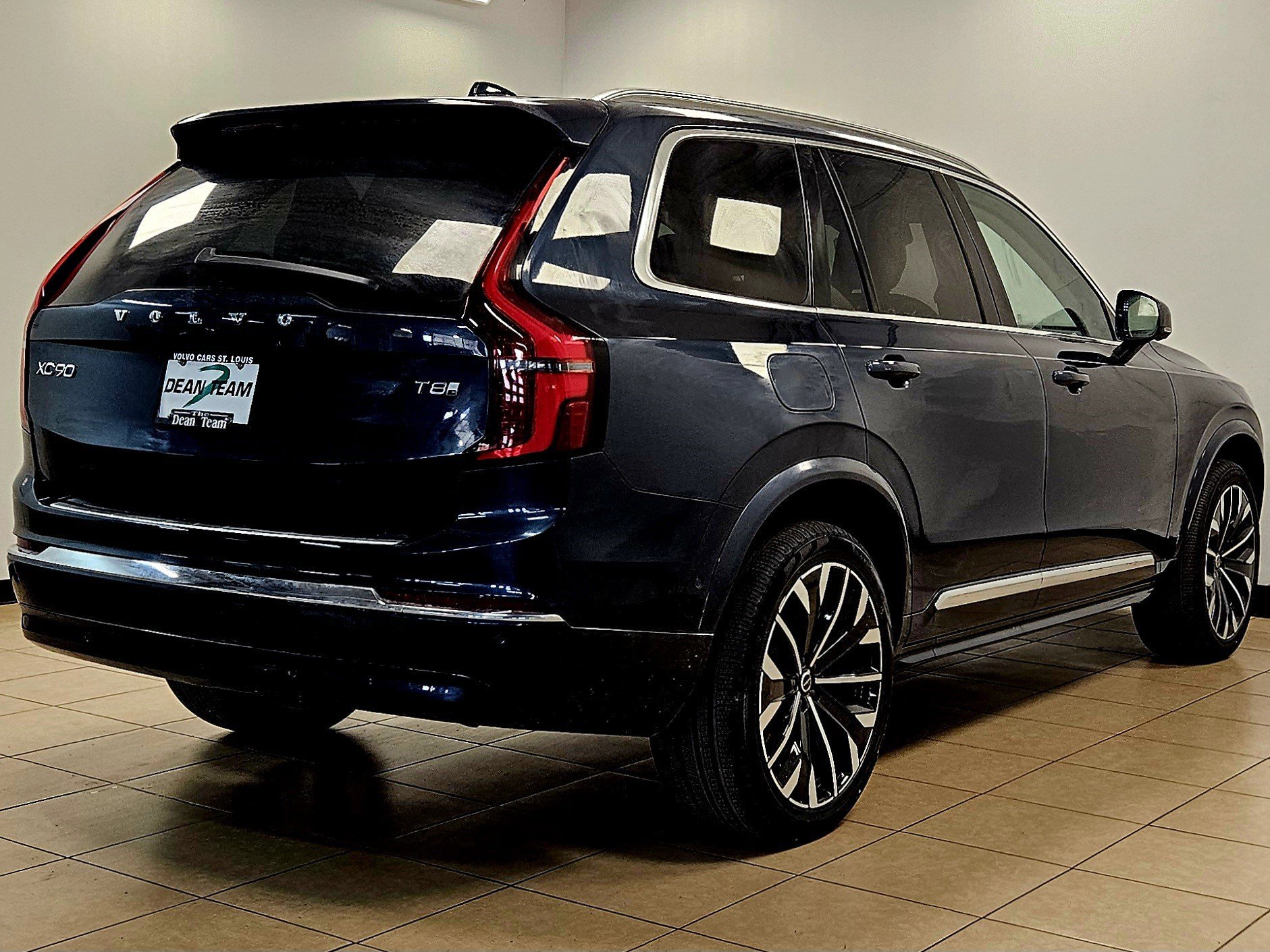 New 2026 Volvo XC90 T8 Ultra w/ Protection Package Premier image 5
