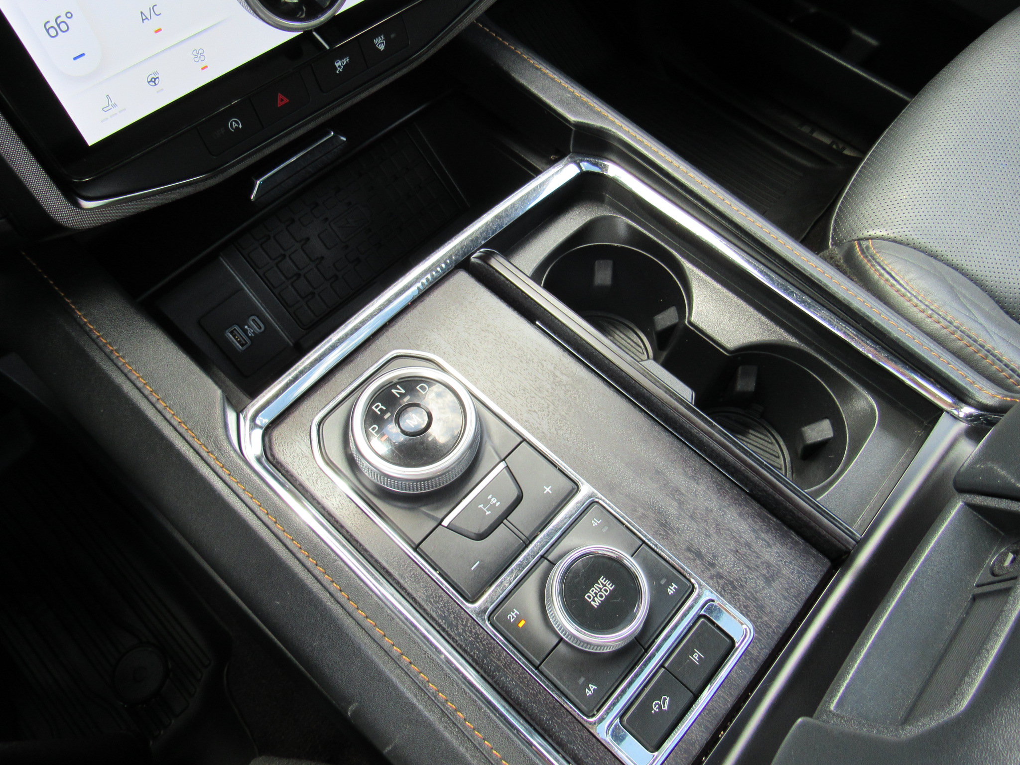 Used 2022 Ford Expedition Platinum AWD/4WD image 31