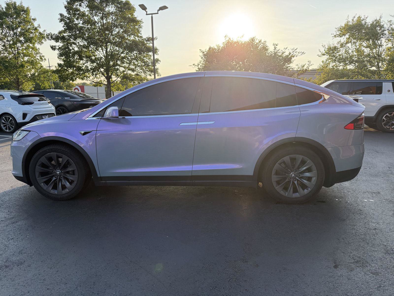 Used 2018 Tesla Model X 75D AWD/4WD image 5